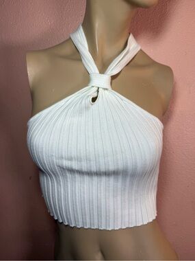 Forever 21 White Ribbed Halter Keyhole Crop Top Size Medium